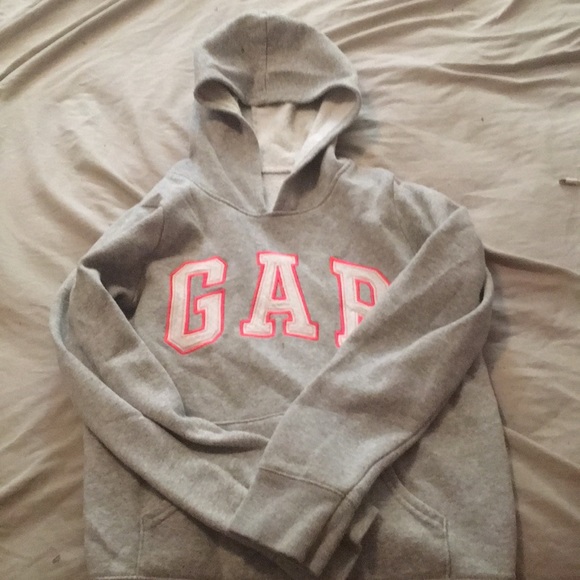 grey and pink gap hoodie